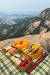  2030 레깅스 등산족인 양선아씨는 퇴근길 마트에서 산 재료로 등산 도시락을 만들었다. 오른쪽 위부터 시계 방향으로 삼색 김치볶음밥, 닭가슴살 무쌈말이, 토핑 유부초밥, 삼색과일. 북한산=김홍준 기자