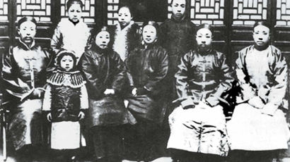 장제스 교육주권 선언…35세에 모교 교장 된 우이팡