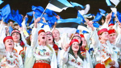 ‘노래 혁명’ 에스토니아인, 고조선 후예 아발족 피 흐른다
