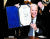 조 바이든 미국 대통령이 17일 백악관에서 노예해방기념일인 6월 19일을 공휴일로 지정하는 법안에 서명한 뒤 활짝 웃고 있다. [로이터=연합뉴스]