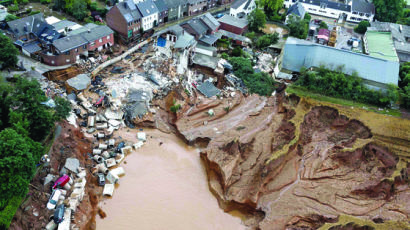 [사진] 서유럽 100년 만의 폭우, 1100여 명 사망·실종