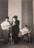1968년 트윈폴리오 첫 리사이틀 공연에 찬조 출연했던 조영남씨. 왼쪽이 윤형주씨, 오른쪽이 송창식씨다. [사진 윤형주]