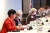 독일에서 한국계로는 처음으로 연방의회(분데스탁)에 입성한 이예원 의원(왼쪽)이 지난 4일 서울 그랜드하얏트호텔에서 열린 제19차 한독포럼에 독일 대표단으로 참석해 회의를 진행하고 있다. [사진 한국국제교류재단·㈔한독협회]