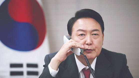 윤 당선인 “한·미·일 공조 강화” 기시다 “북핵 등 긴밀 협력”