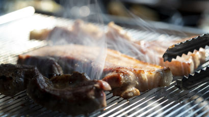 '미친 소'를 잊었다… 고기에 빠진 한국인, 밥보다 더 먹는다