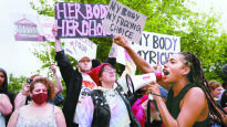 “낙태, 여성이 판단할 의료 문제” vs “임신 6주 이후엔 금지를”