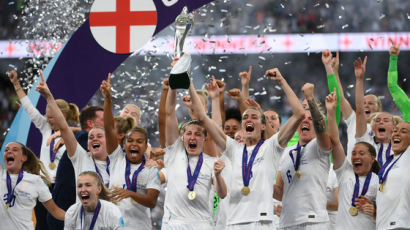 잉글랜드의 축구 종주국 자존심, 여자축구가 세웠다
