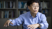 “반도체 강국 착각, 한국 정부만 위급한 전쟁 상황 몰라”