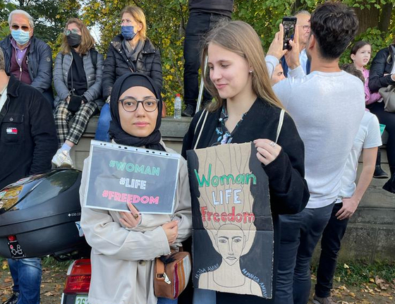 사만은 지난달 22일 베를린 시위에 참여했다. [사진 사만]