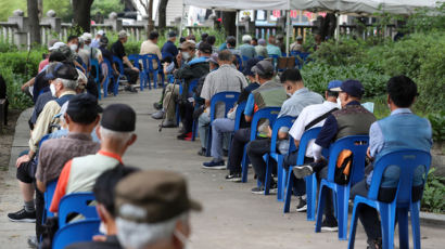 [준비 안 된 ‘노인공화국’] 노인 빈곤·자살률 OECD 1위, “늙으면 빨리 죽어야지”…농담이 현실이 된 사회