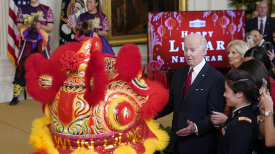 [사진] 백악관서 설 축하 사자춤 공연