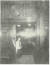 미쓰코시백화점 엘리베이터 앞에 선 엘리베이터 걸 모습. [사진 『조선과 건축』 9집 11호]
