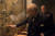처칠 워룸을 배경으로 한 영화 ‘다키스트 아워’(2017)에서 처칠을 열연 중인 배우 게리 올드먼. [사진 iMDb]