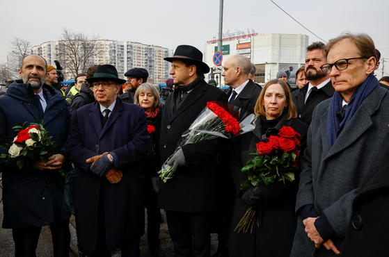 ‘의문사’ 나발니, 모스크바서 장례식