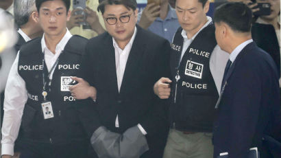음주 뺑소니 혐의 김호중 구속…법원 “증거인멸 염려”