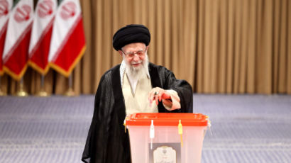 [사진] 하메네이, 이란 대선 결선투표