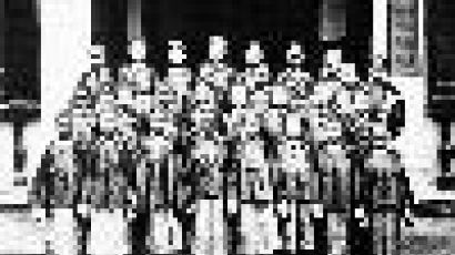 사진과 함께하는 김명호의 중국 근현대 중국 근대화 앞장선 120명의 官費 유학생