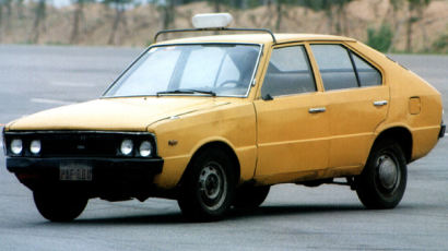 [1976.02.29] 현대자동차 포니 첫 출고