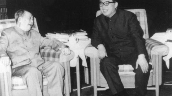 [1975.04.18] 김일성 14년 만에 모택동과 회담