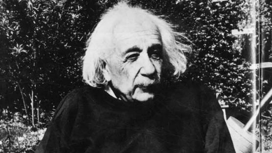 [1916.11.05] 아인슈타인, 일반상대성이론 발표