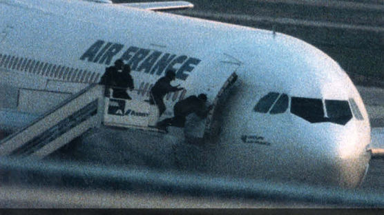 [1994.12.24] 알제리 공항서 프랑스 여객기 납치