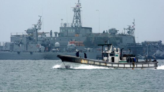 [2001.06.24] NLL 침범 북한 어선에 경고사격