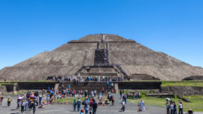 [TONG] 멕시코 고대 문명 비밀 품은 태양과 달의 피라미드
